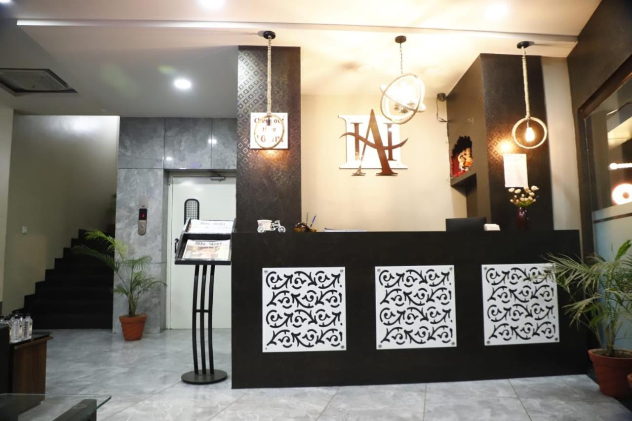 Hotel Ashoka Palace Ujjain Dış mekan fotoğraf