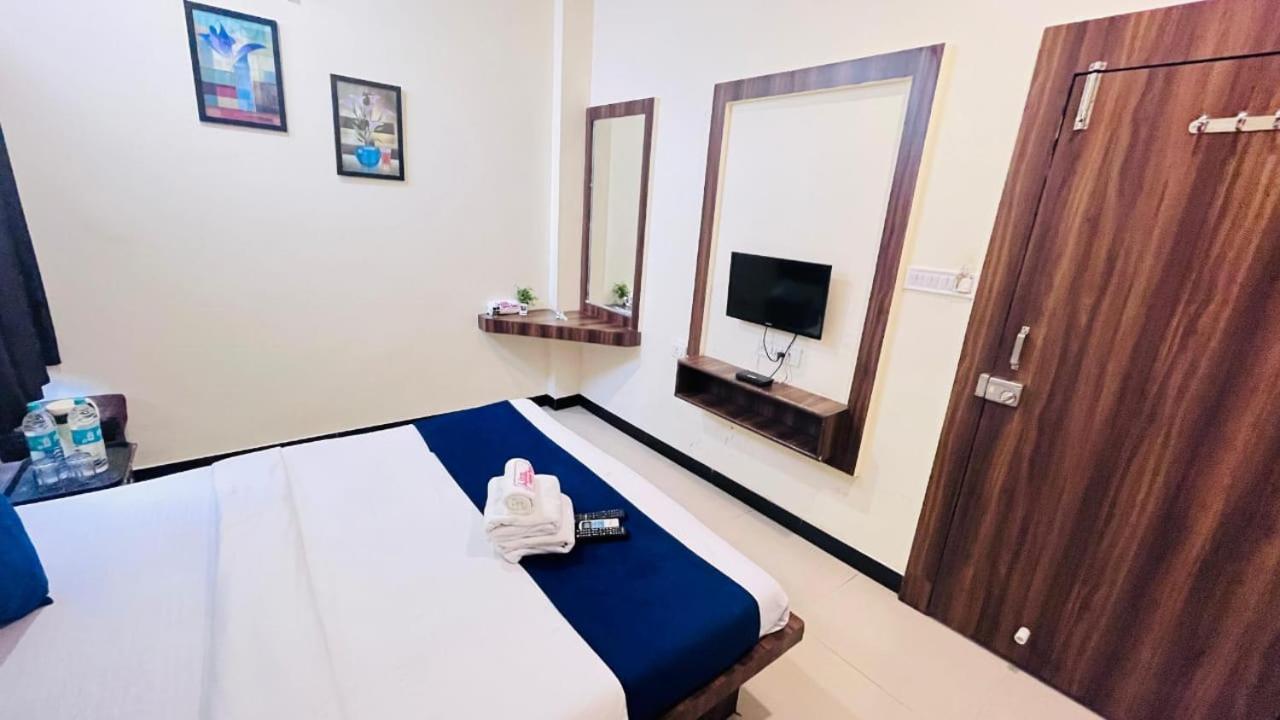 Hotel Ashoka Palace Ujjain Dış mekan fotoğraf