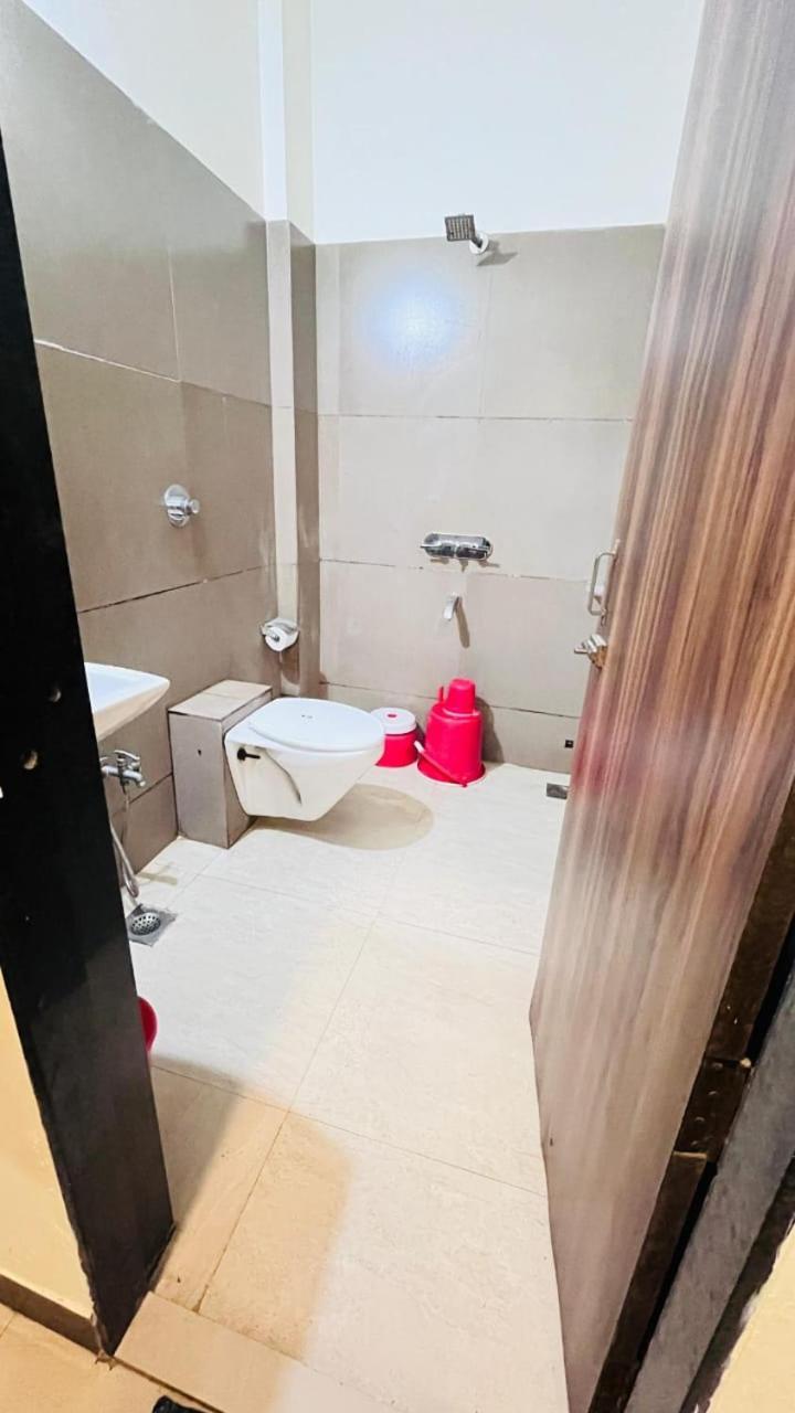 Hotel Ashoka Palace Ujjain Dış mekan fotoğraf