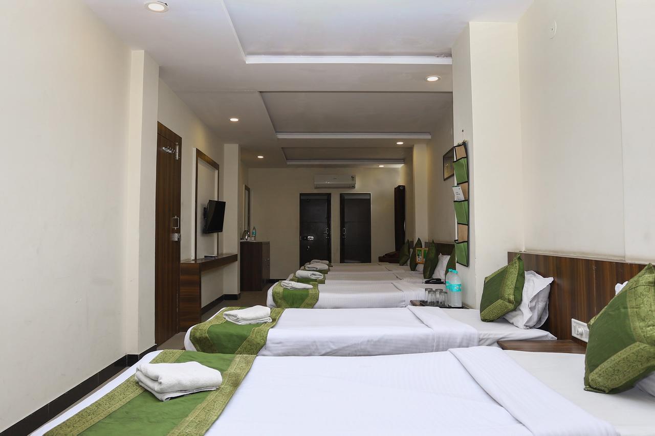 Hotel Ashoka Palace Ujjain Dış mekan fotoğraf