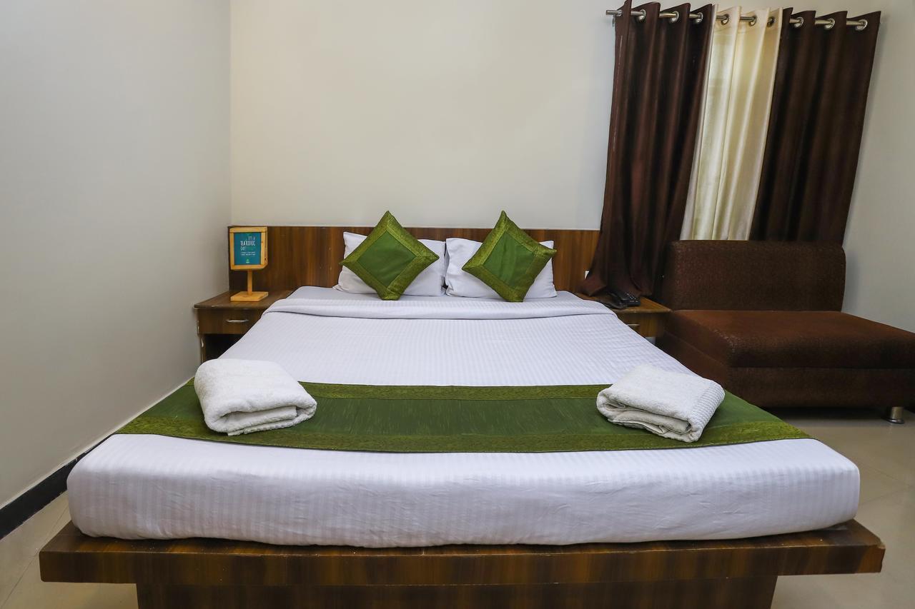 Hotel Ashoka Palace Ujjain Dış mekan fotoğraf