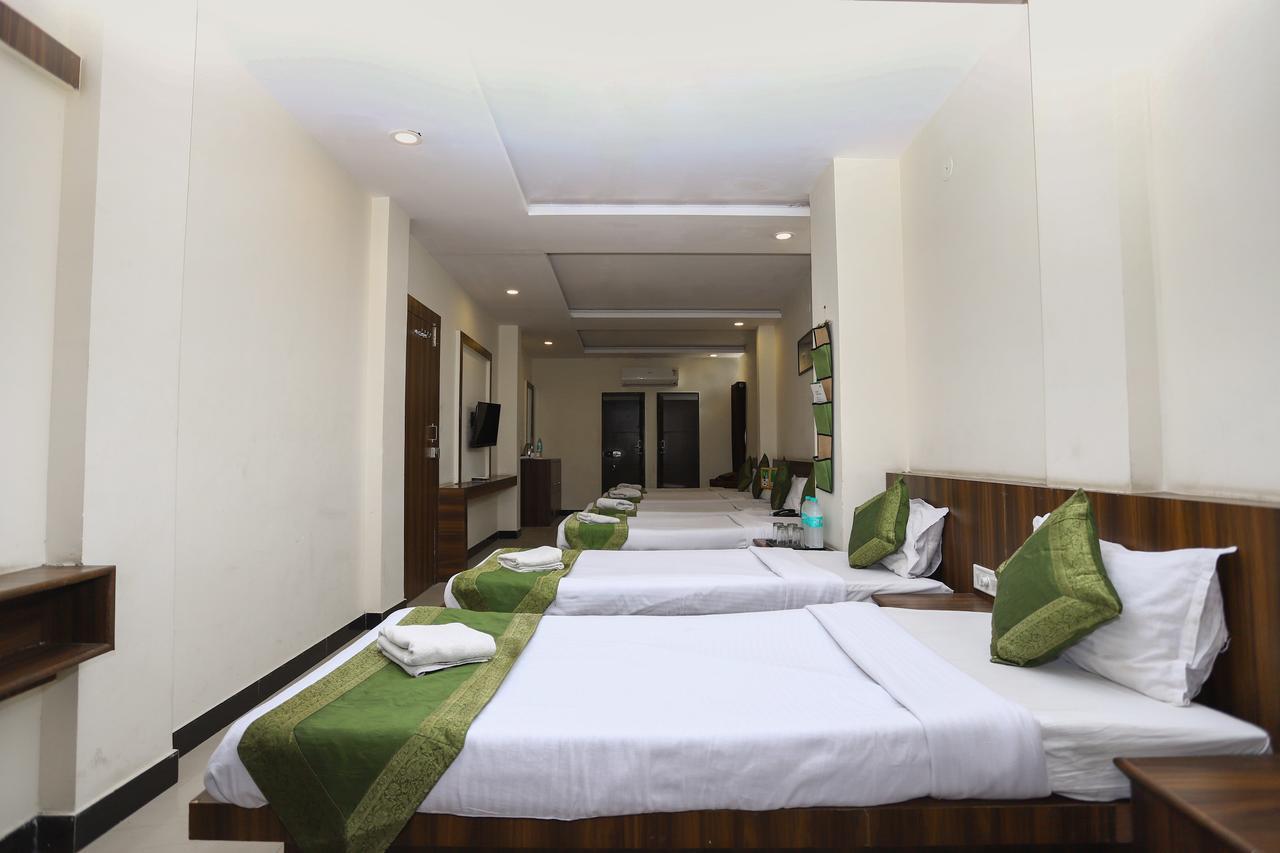 Hotel Ashoka Palace Ujjain Dış mekan fotoğraf