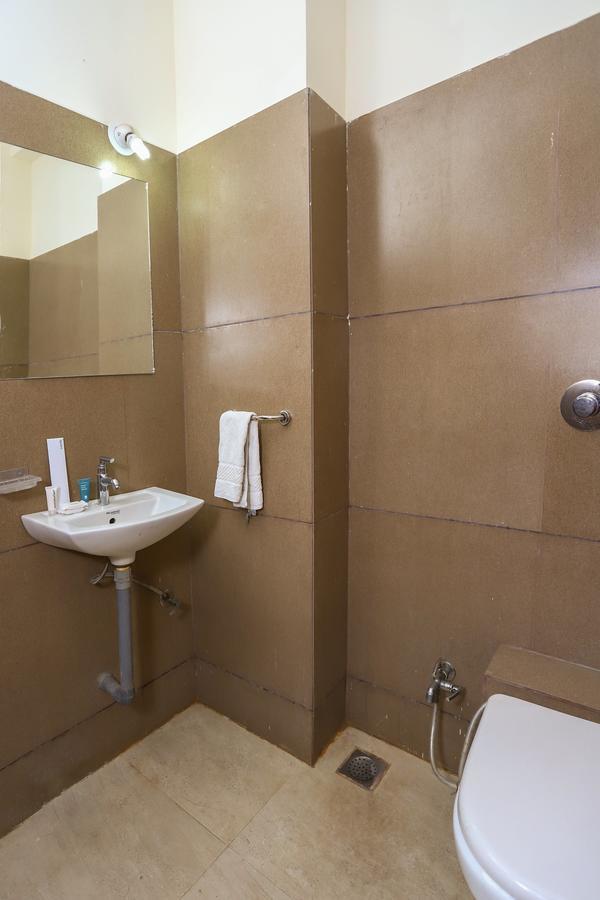 Hotel Ashoka Palace Ujjain Dış mekan fotoğraf