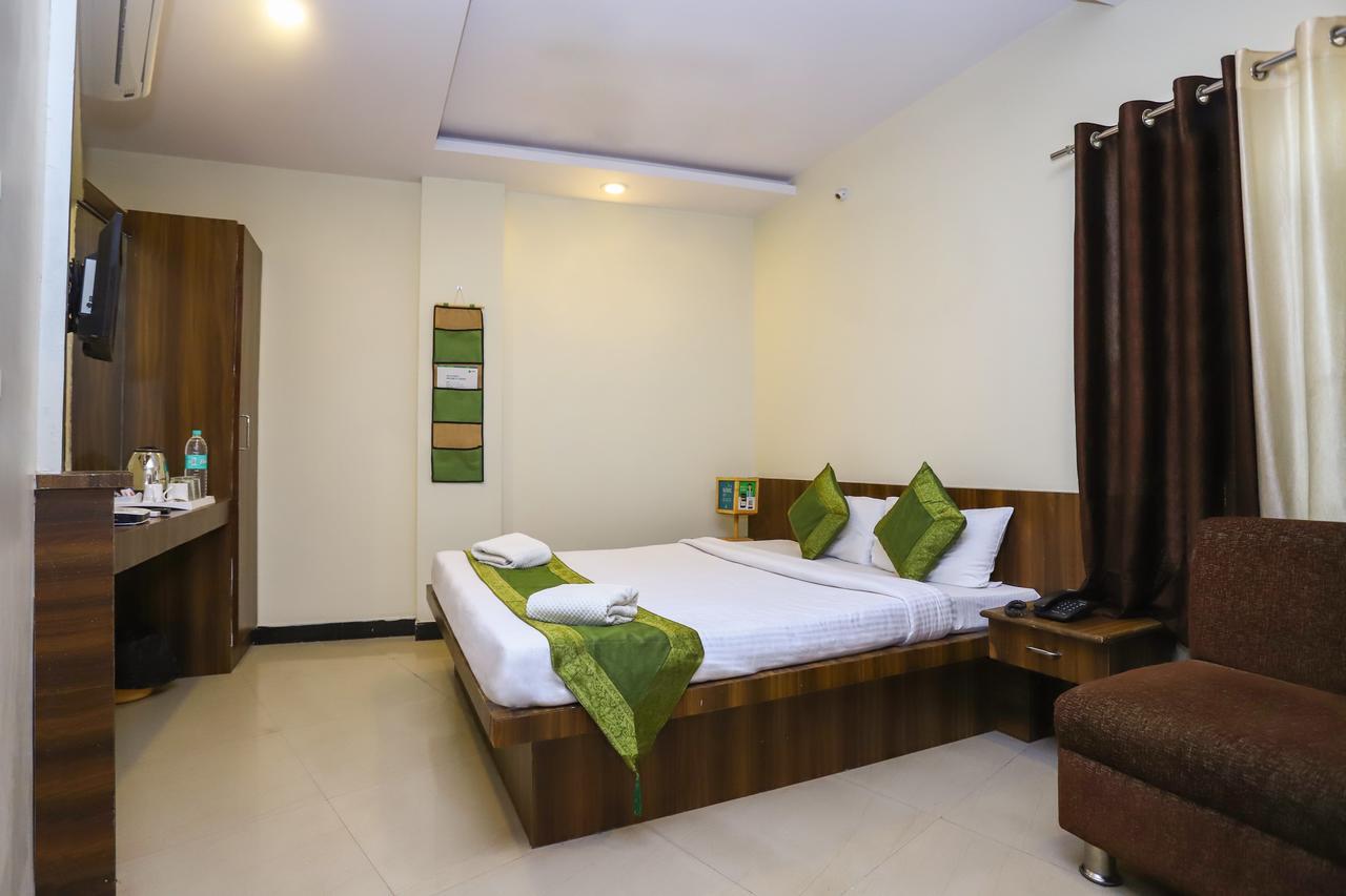 Hotel Ashoka Palace Ujjain Dış mekan fotoğraf